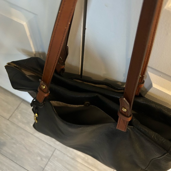 Black leather Fossil purse - Picture 8 of 9